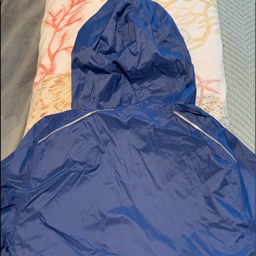 Vineyard vines youth windbreaker/Raincoat - Picture 3 of 4